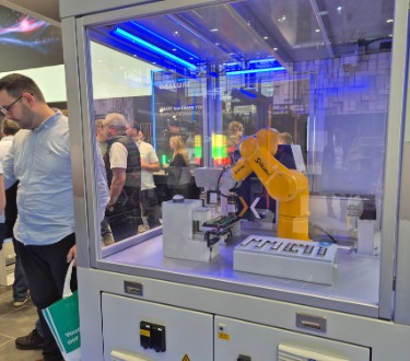 Roboterarm als Messeausstellungsstück