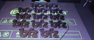 Frisch gedrucktes Ergebnis vom 3D Drucker